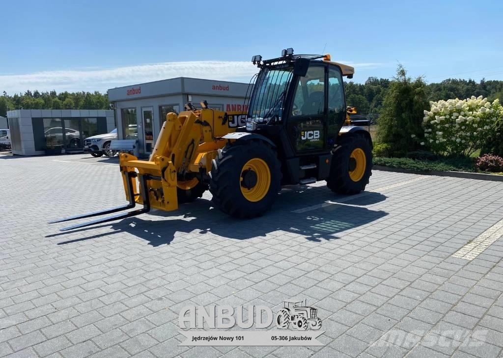 JCB 541-70 Agripro Teleszkópos gumikerekes rakodók