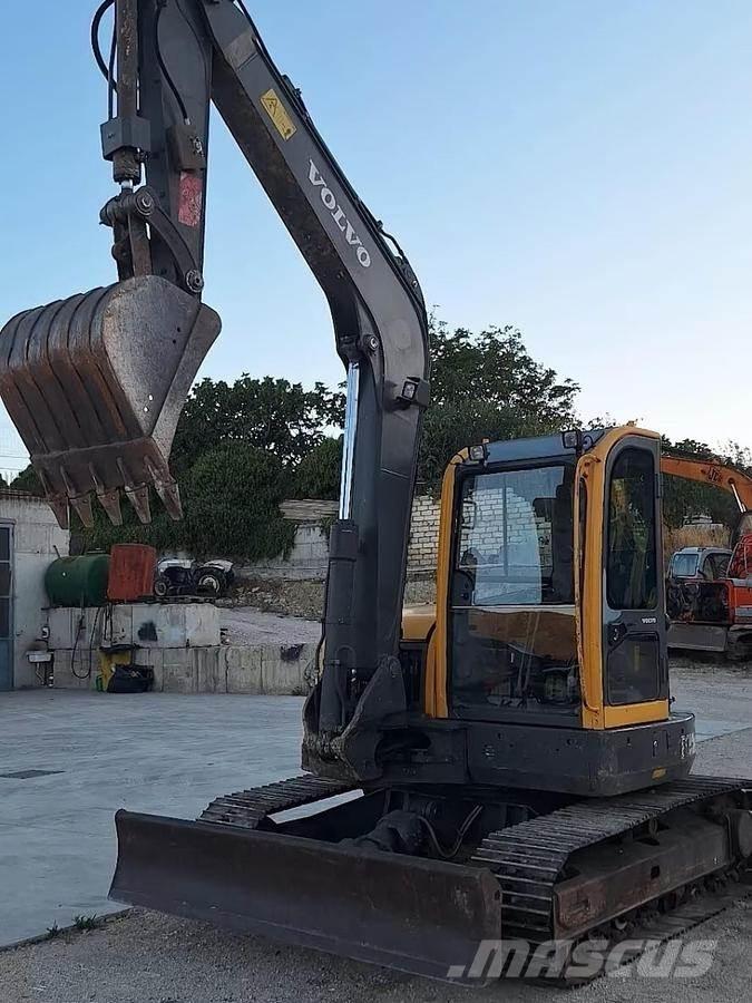 Volvo ECR88PLUS Közepes (midi) kotrók 7 t - 12 t