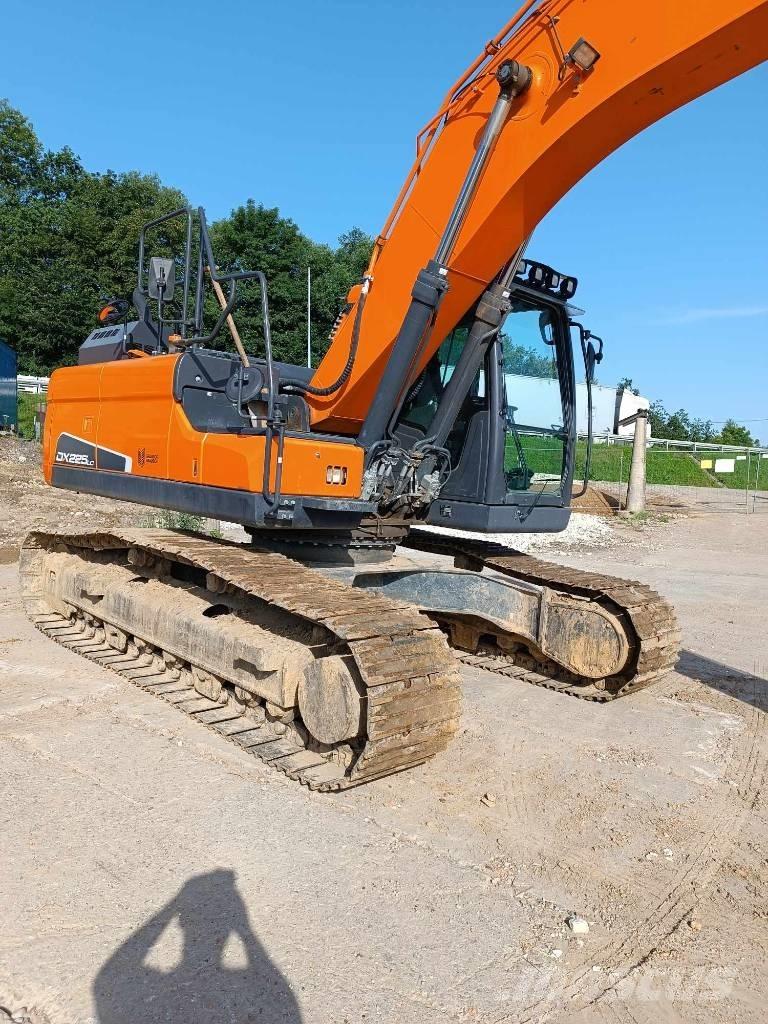Doosan DX 225 LC-5 Lánctalpas kotrók
