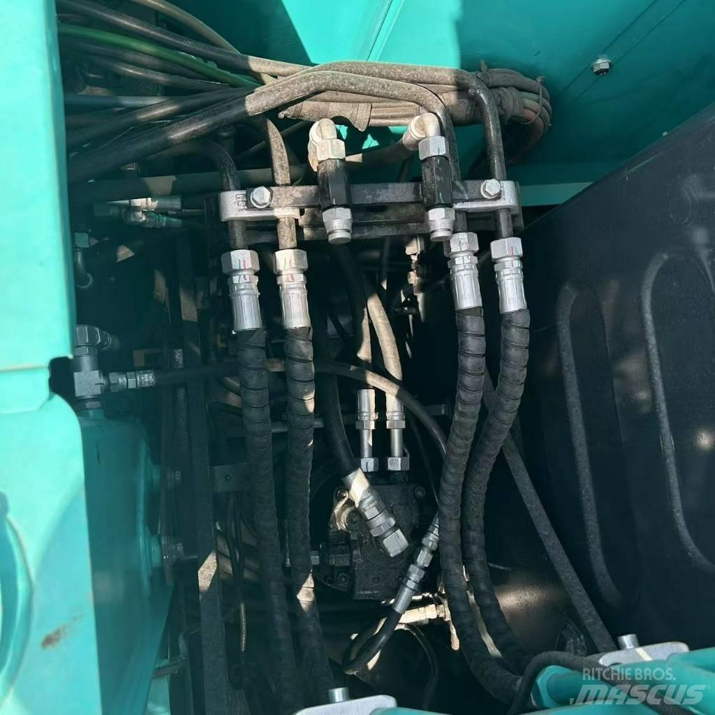 Kobelco 75 Lánctalpas kotrók