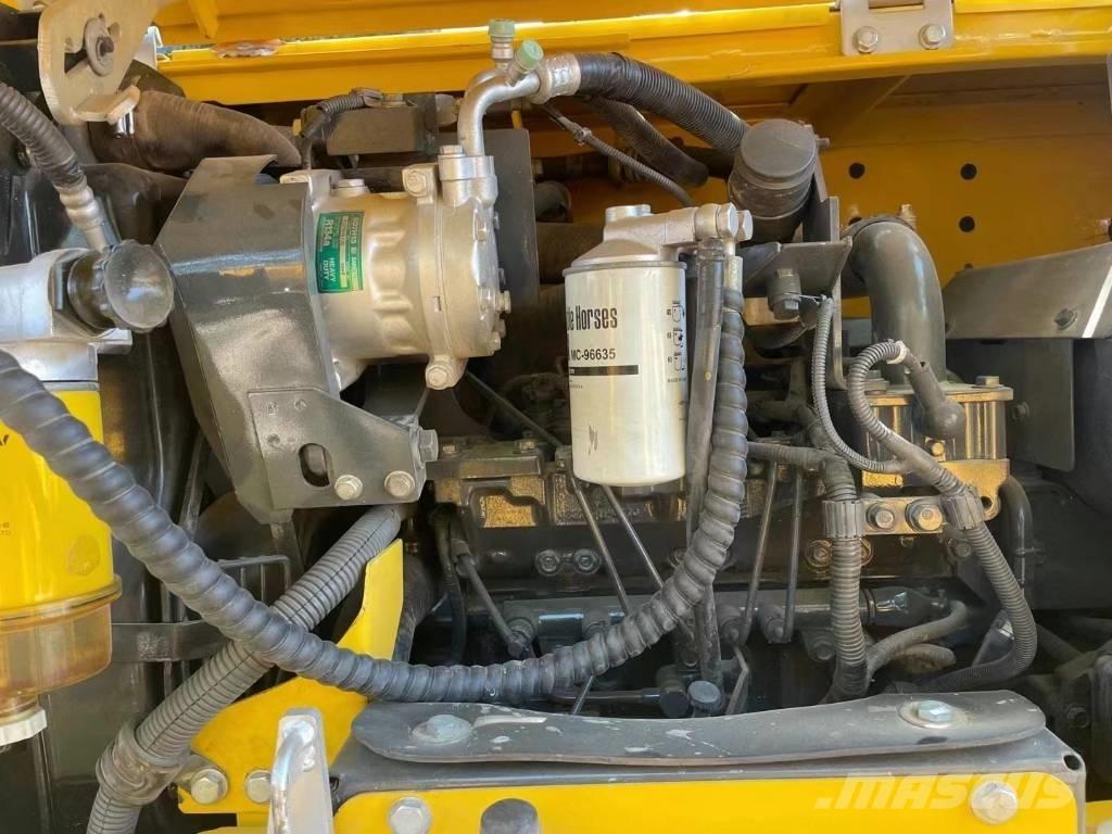 Komatsu PC70-8 Közepes (midi) kotrók 7 t - 12 t