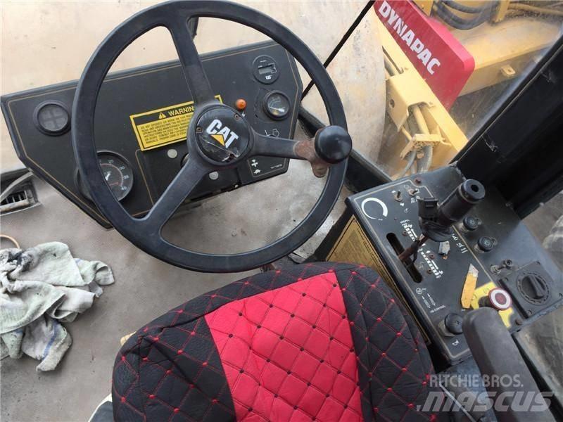 CAT CS-583C Egydobos hengerek