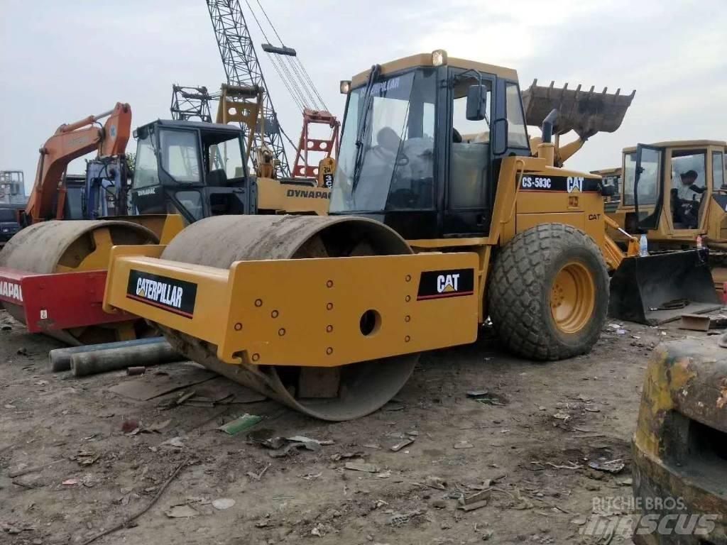 CAT CS-583C Egydobos hengerek