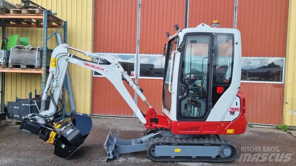 Takeuchi TB 320 Mini kotrók < 7t