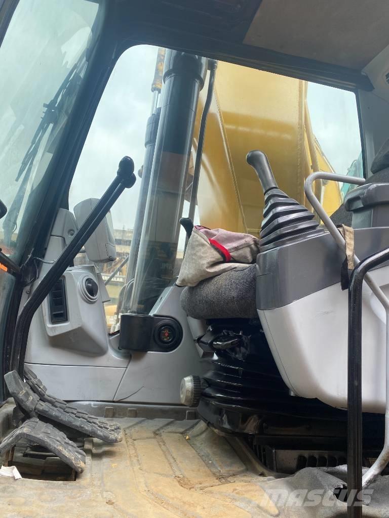 CAT 330 D Lánctalpas kotrók