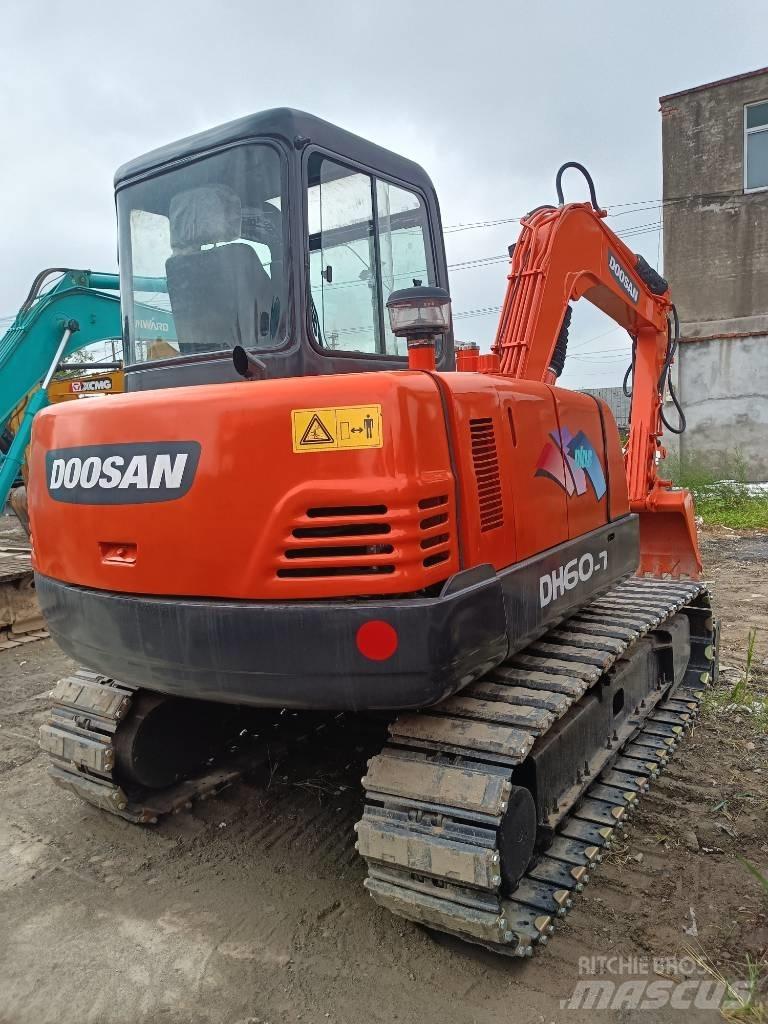 Doosan DH 60 Mini kotrók < 7t