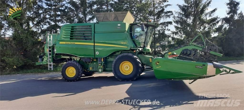 John Deere T670 Kombájnok