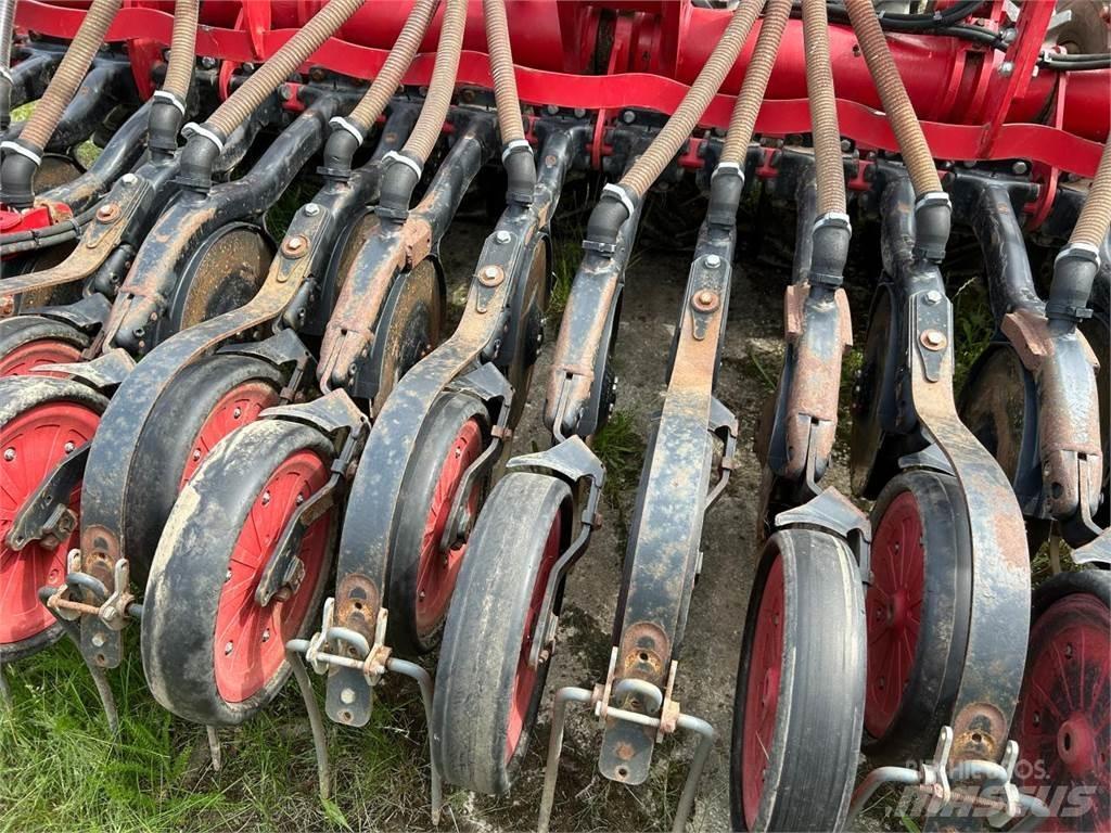 Horsch Pronto 3 DC Vetőgépek