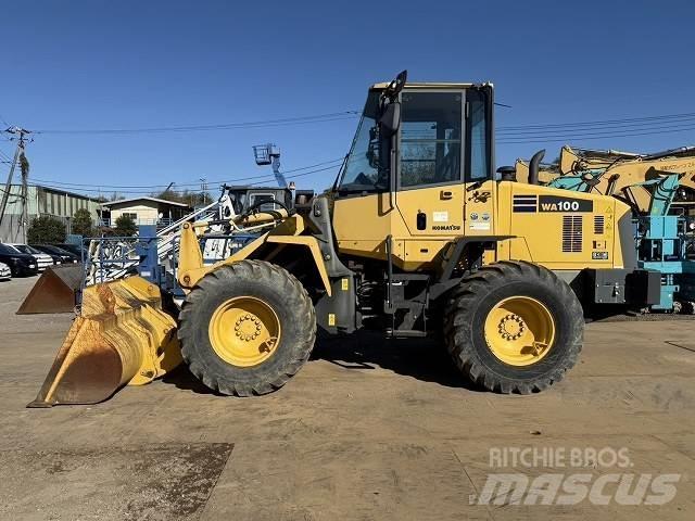 Komatsu WA 100-6 Gumikerekes homlokrakodók
