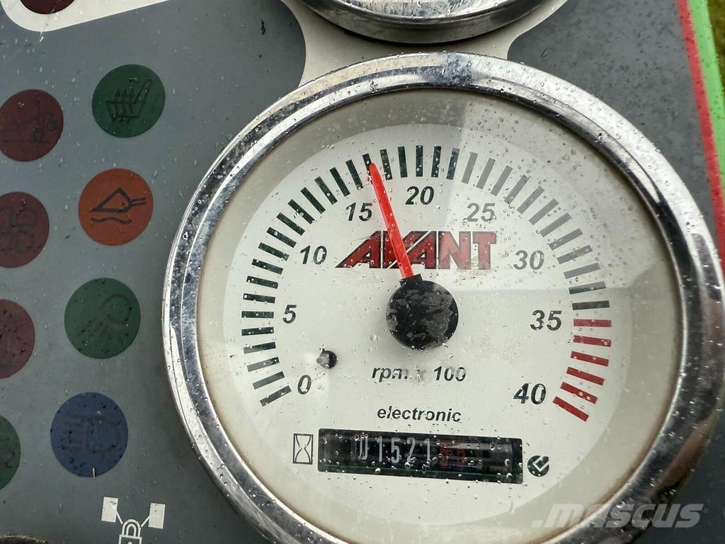 Avant 635 Gumikerekes homlokrakodók