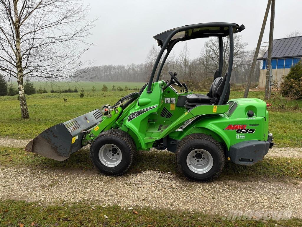 Avant 635 Gumikerekes homlokrakodók