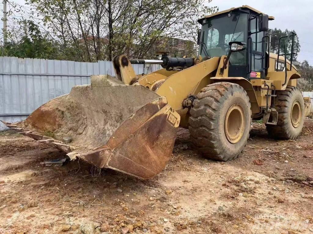CAT 950H Gumikerekes homlokrakodók