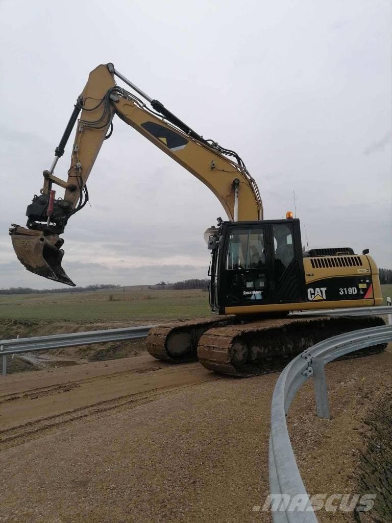 CAT 319 D L Lánctalpas kotrók