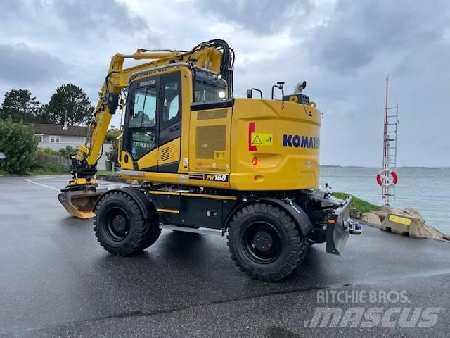Komatsu PW168-11 Gumikerekes kotrók