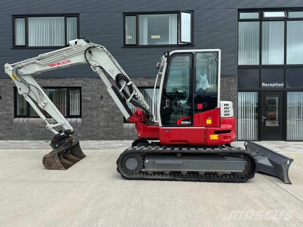 Takeuchi TB 280 FR Közepes (midi) kotrók 7 t - 12 t