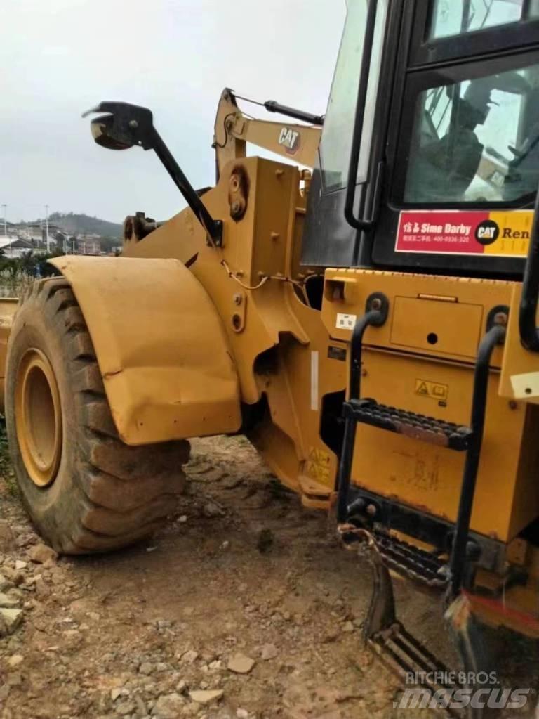 CAT 950 H Gumikerekes homlokrakodók