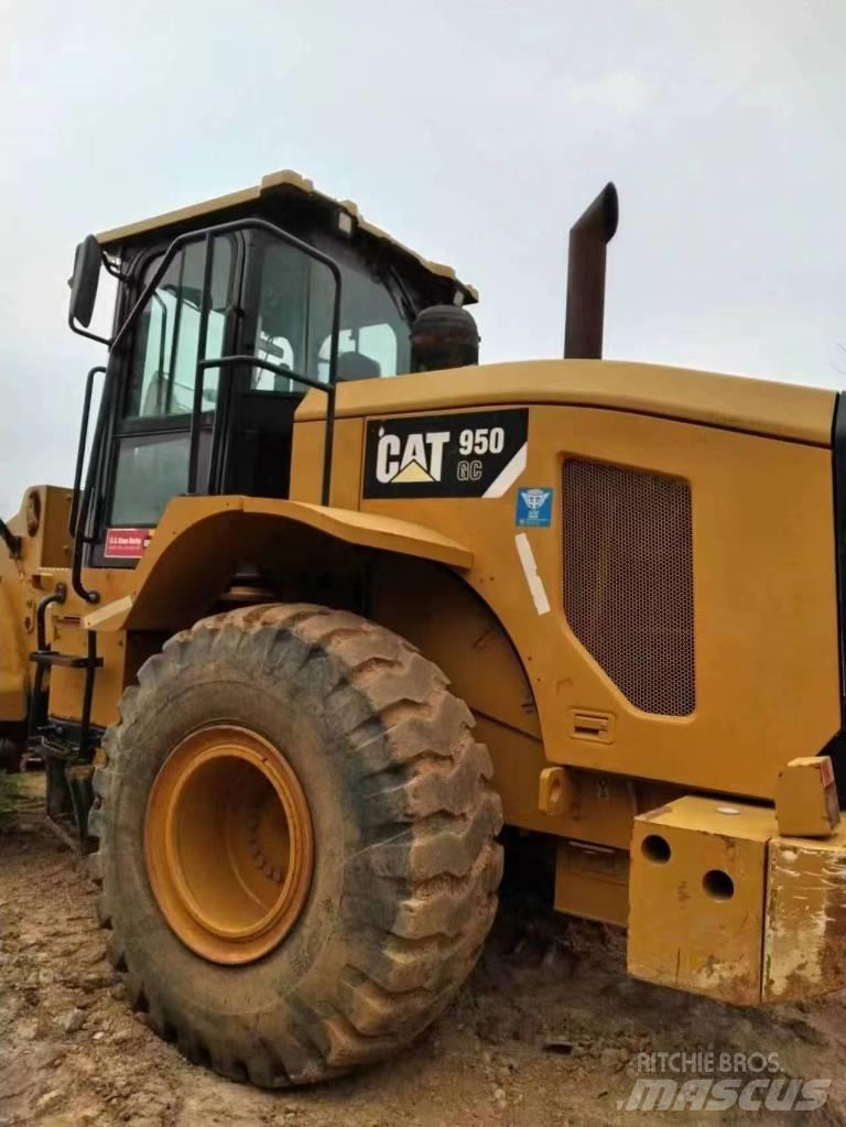 CAT 950 H Gumikerekes homlokrakodók