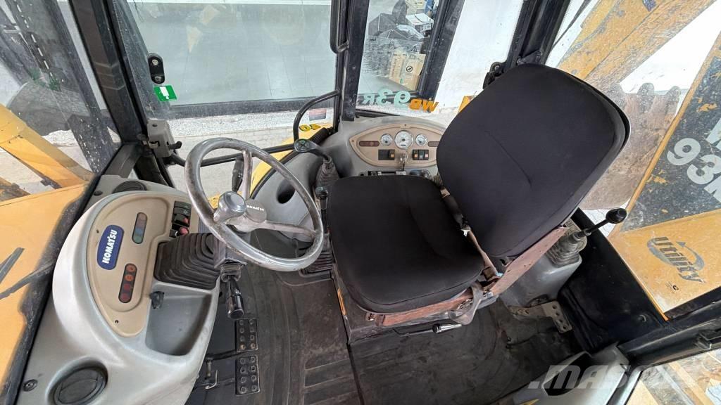 Komatsu WB 93 R Kotrórakodók