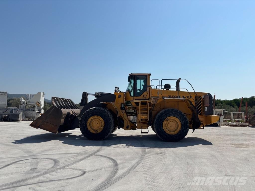 Volvo L 350 F Gumikerekes homlokrakodók