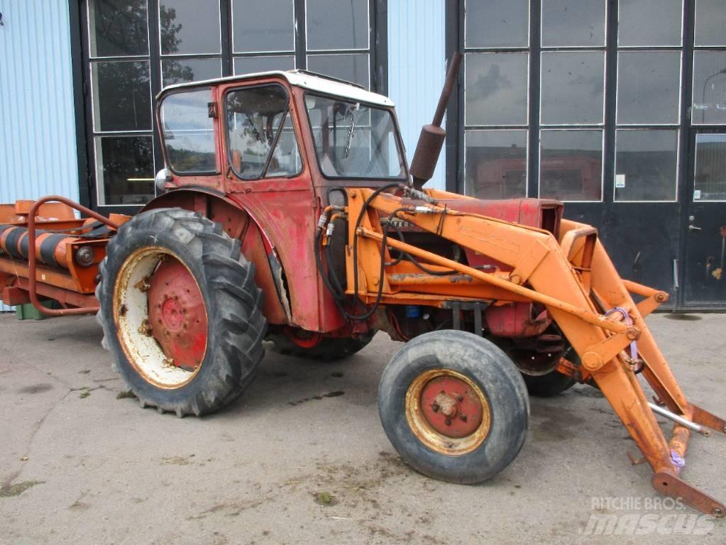 IH 523 Traktorok