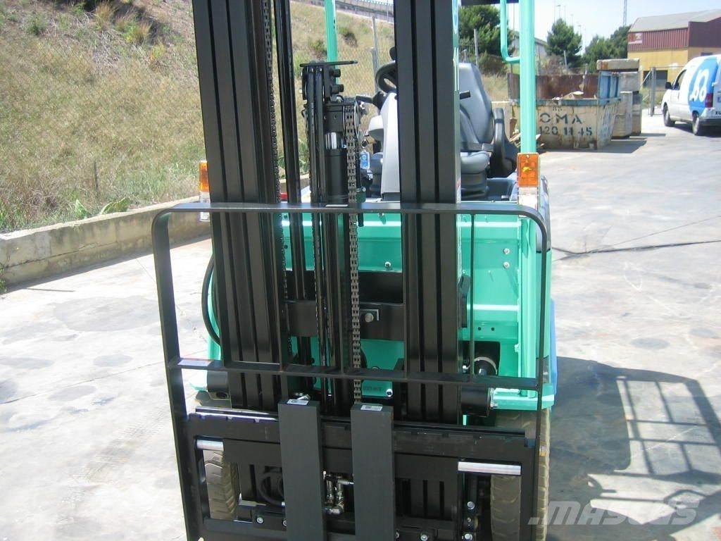 Mitsubishi FB16PNT Elektromos targoncák