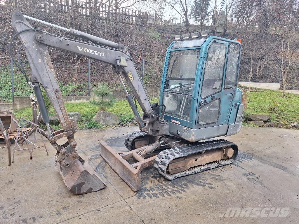 Volvo EC 25 Mini kotrók < 7t