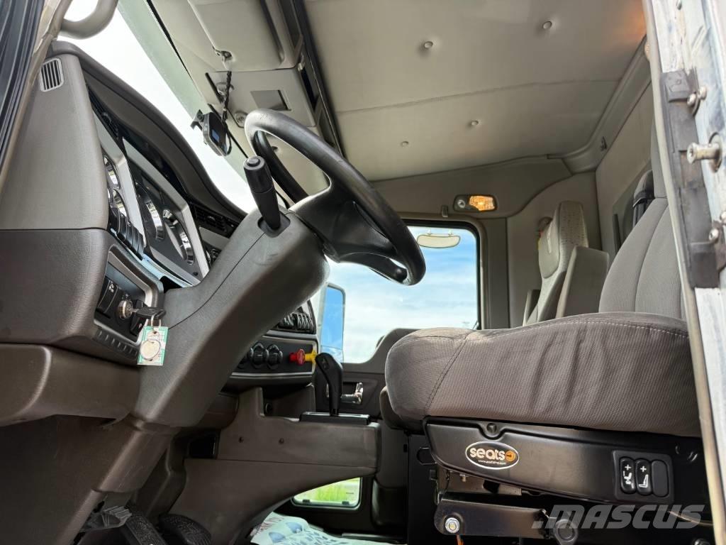 Kenworth T 800 Nyergesvontatók