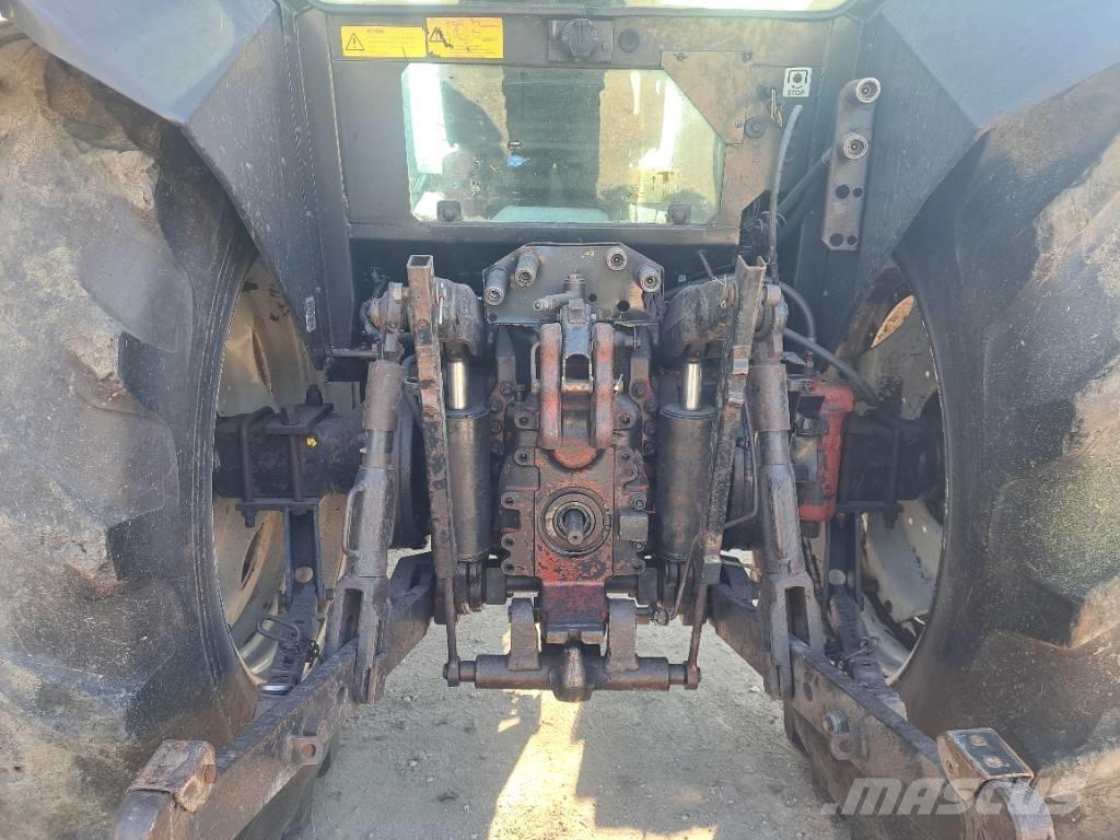 Valmet 8750-4 Traktorok