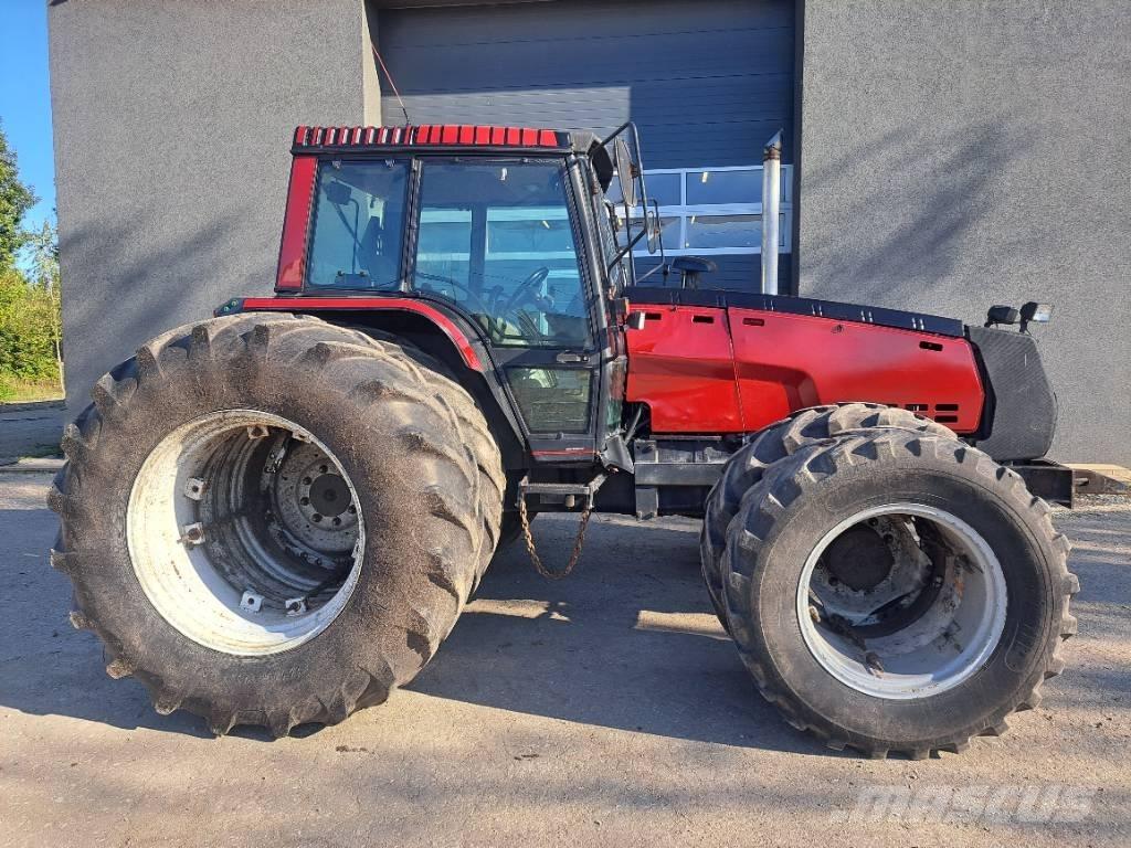 Valmet 8750-4 Traktorok