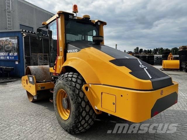 Volvo SD 135 B Egydobos hengerek