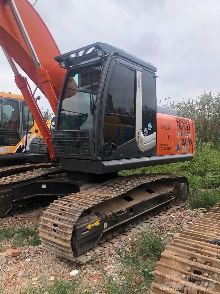 Hitachi ZX 240 Lánctalpas kotrók
