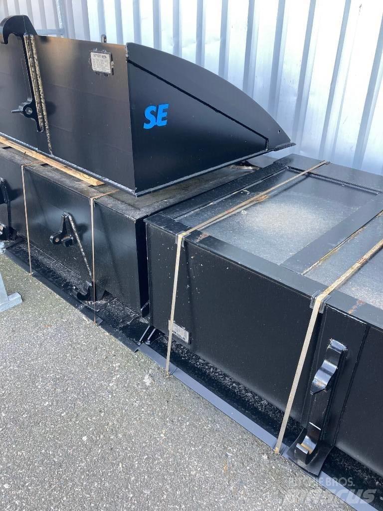 SE Equipment  Skopor Homlokrakodó tartozékok