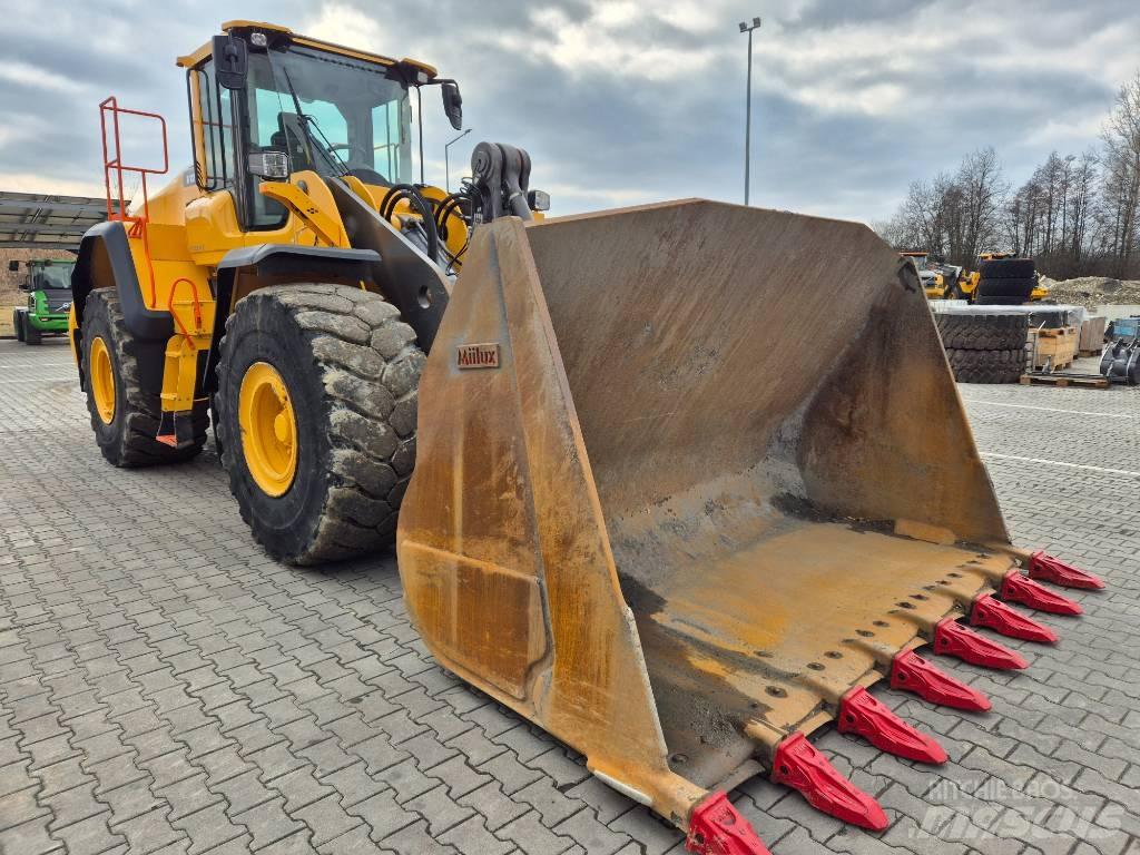 Volvo L 180 H Gumikerekes homlokrakodók