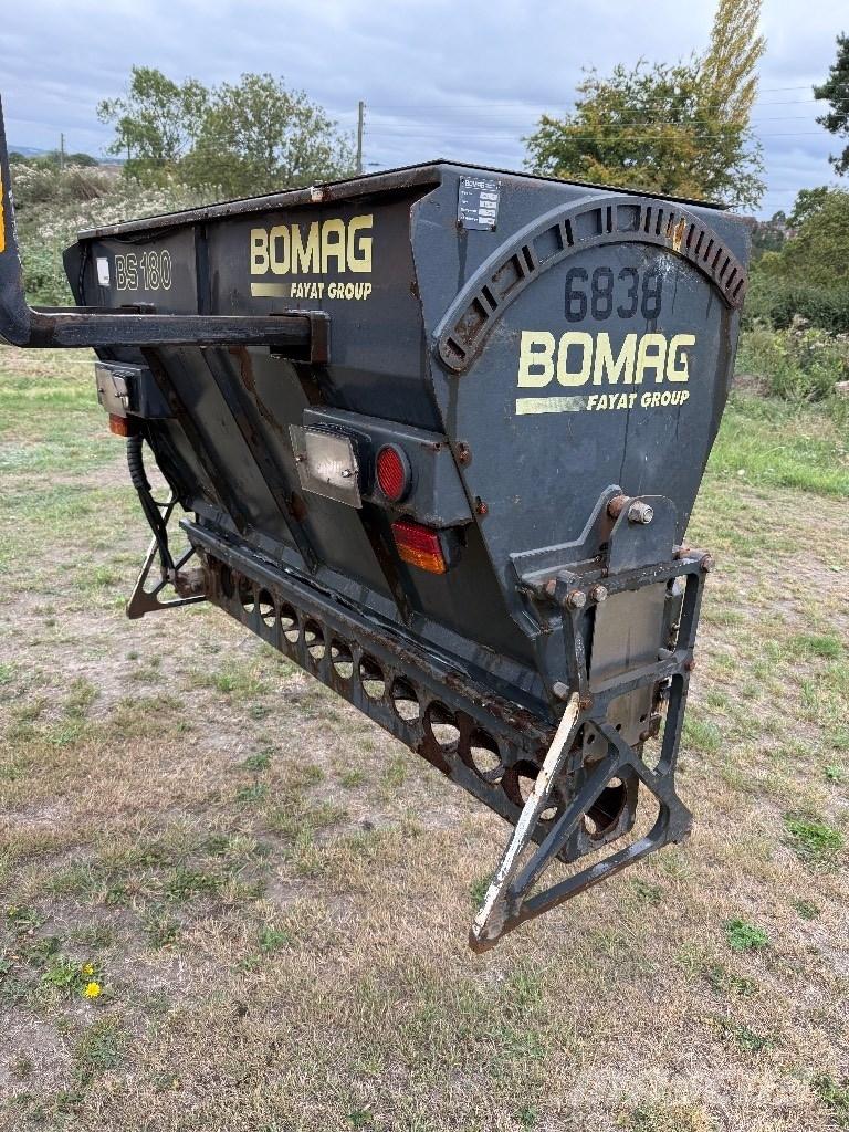 Bomag BS 180 Ikerdobos hengerek