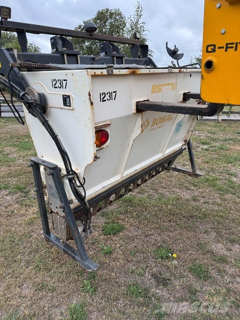 Bomag BS 180 Ikerdobos hengerek