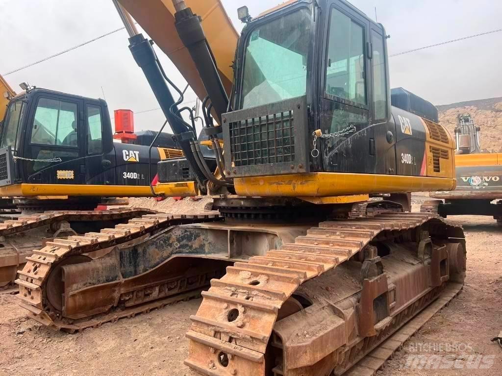 CAT 340D2L Lánctalpas kotrók