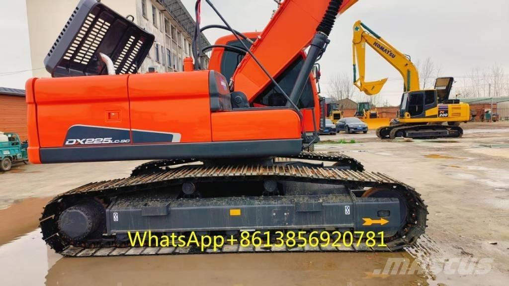 Doosan DX 225 Lánctalpas kotrók
