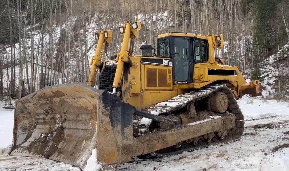 CAT D 8 R lánctalpas dózerek