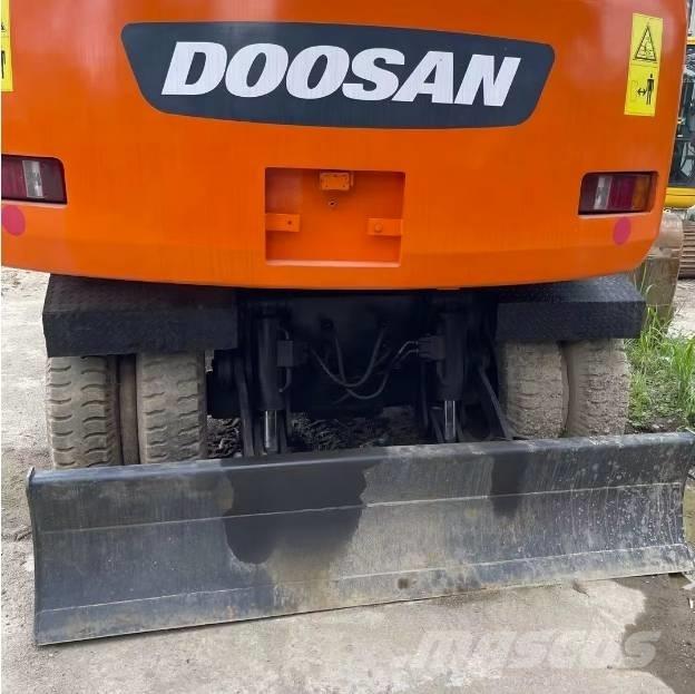 Doosan DH150W-7 Gumikerekes kotrók