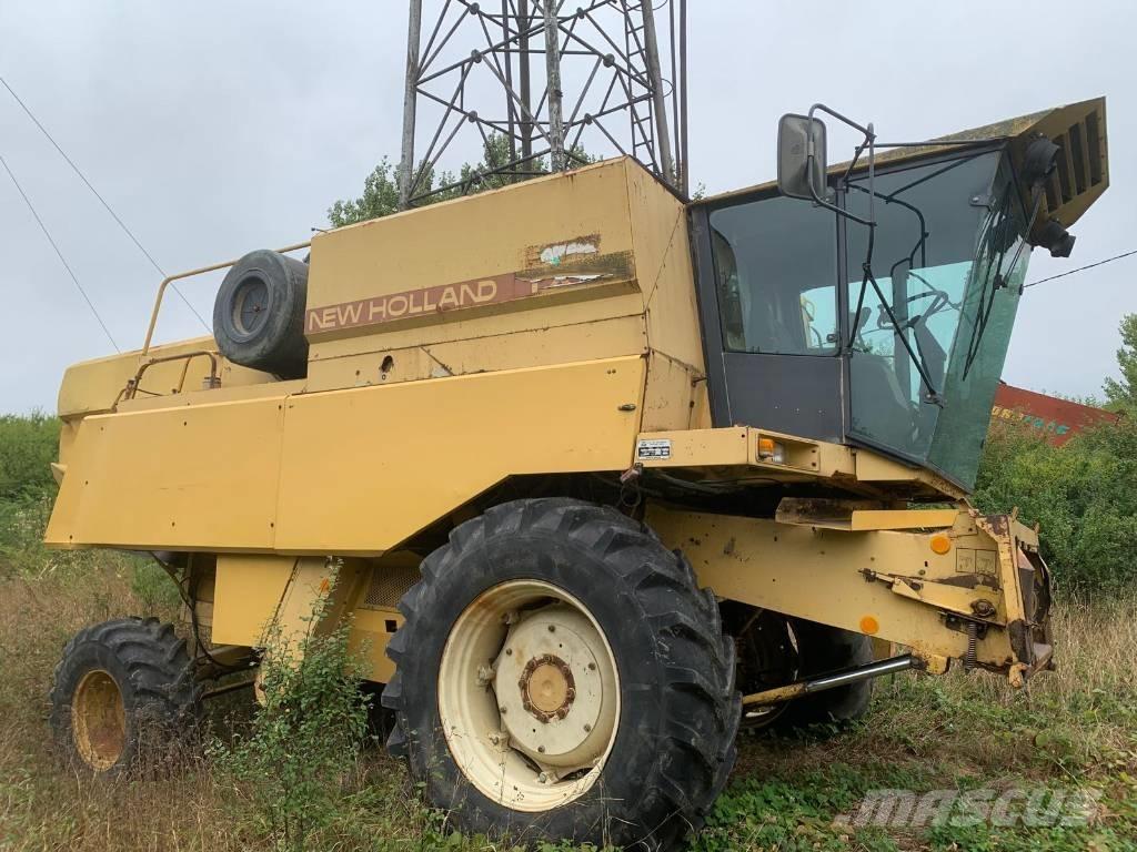 New Holland TX 32 Kombájnok