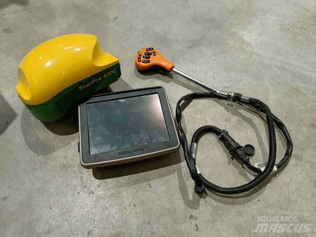 John Deere R 962 i Vontatott trágyaszórók