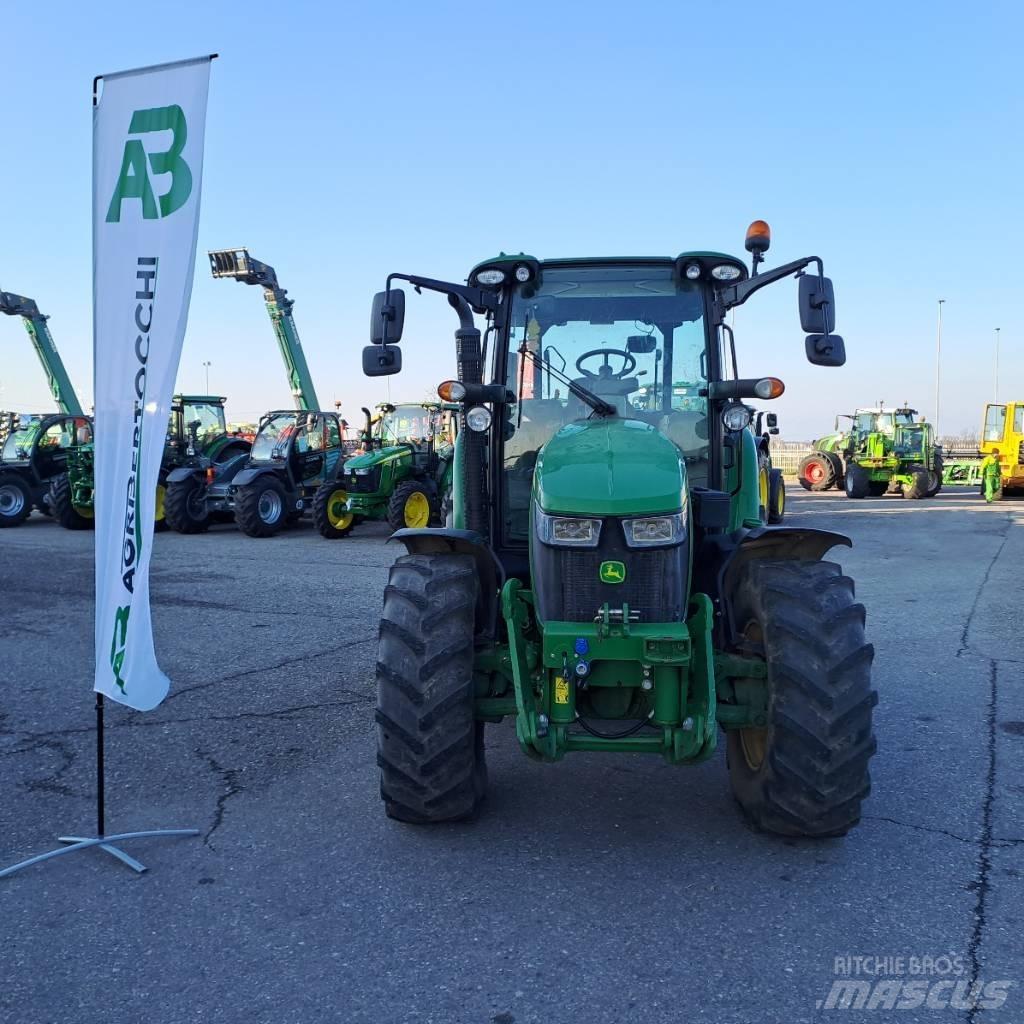 John Deere 5125R Traktorok