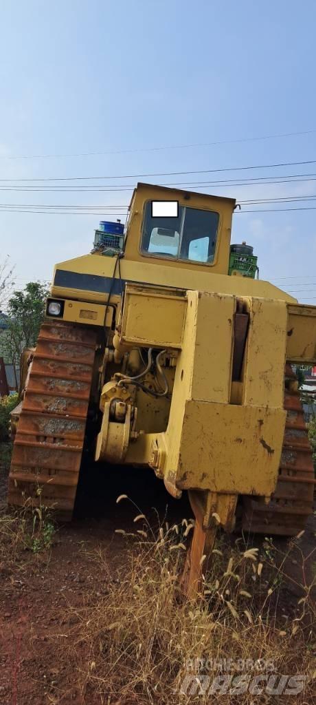 CAT D 9 N lánctalpas dózerek