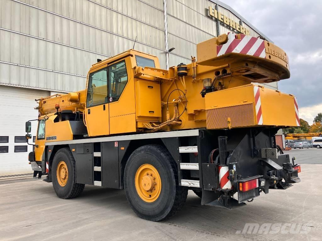Liebherr LTM 1030-2 Terepdaruk