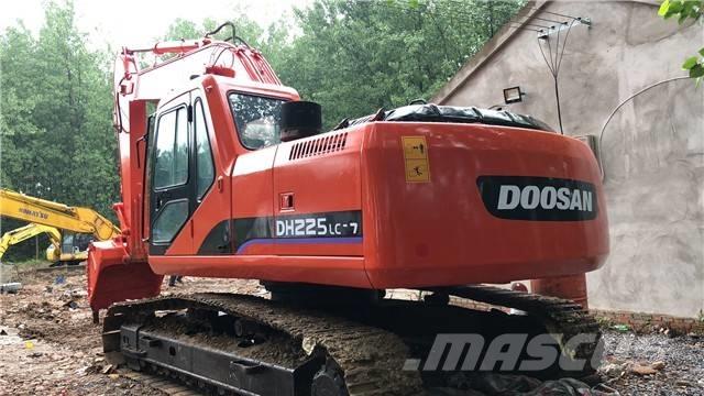 Doosan DH225 Lánctalpas kotrók
