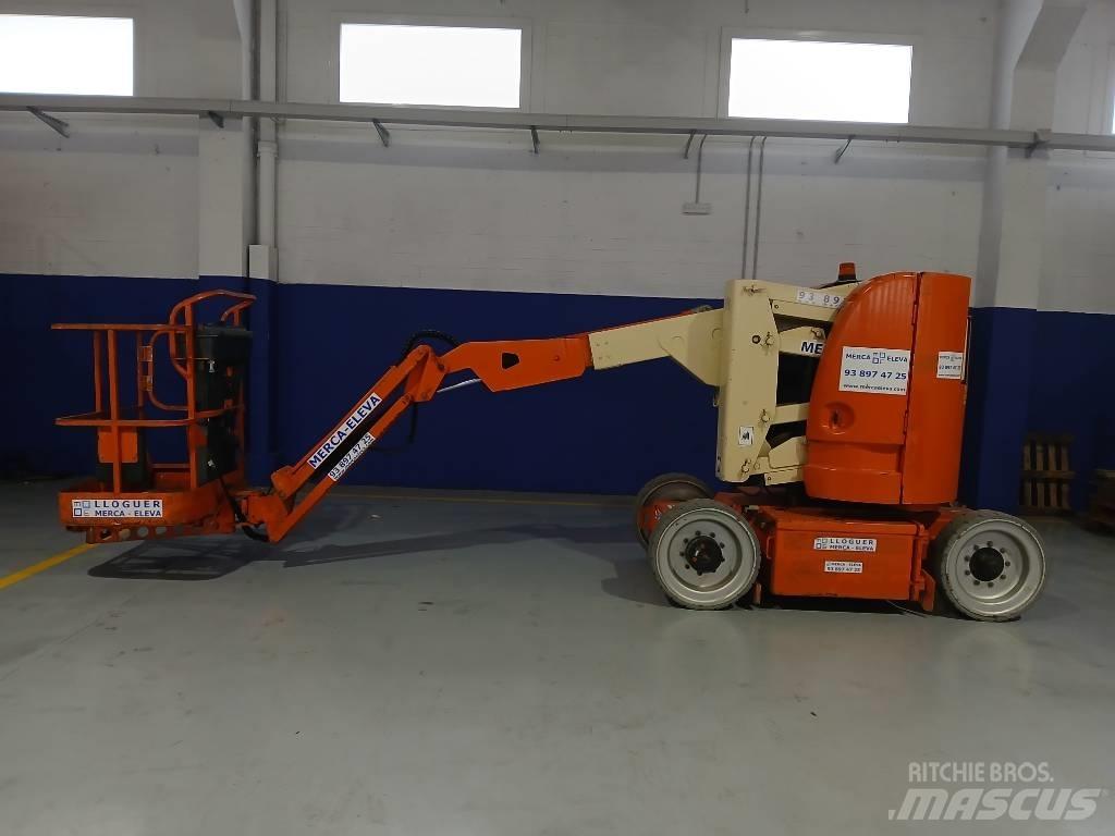 JLG E 300 AJ Karos emelők