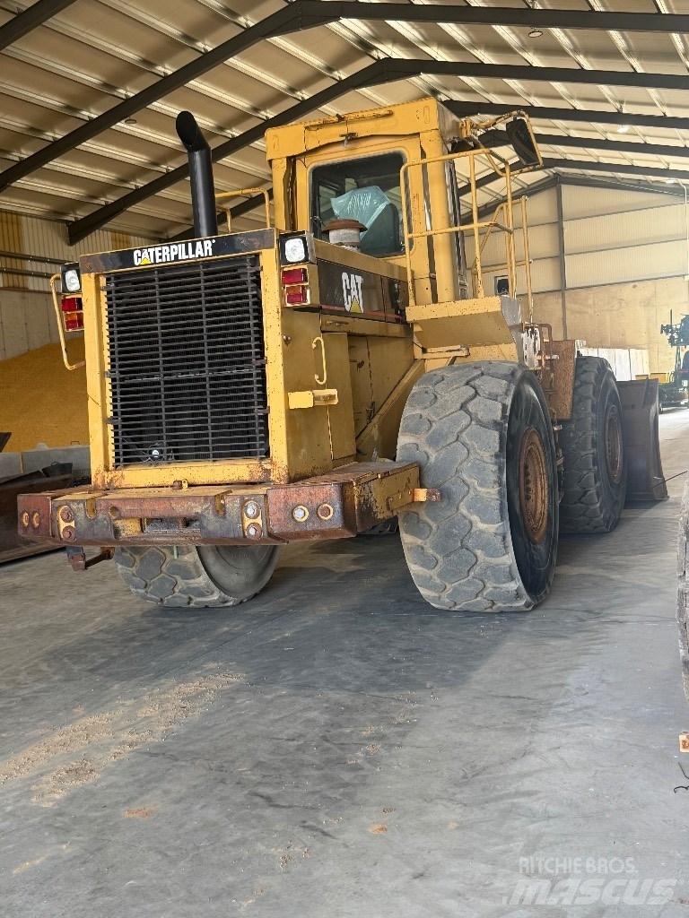 CAT 980 F Gumikerekes homlokrakodók