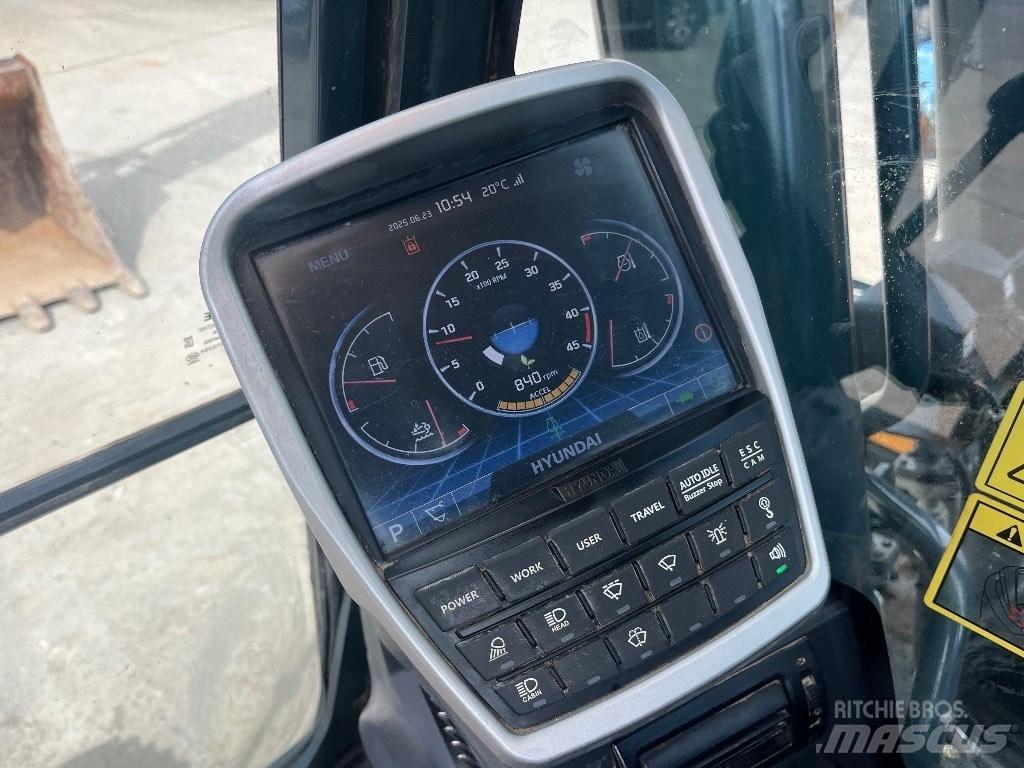 Hyundai HX220AL Lánctalpas kotrók