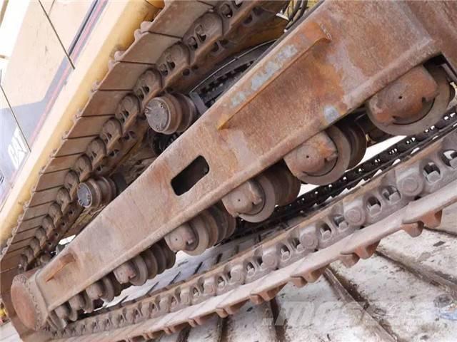 CAT 345 B L Lánctalpas kotrók