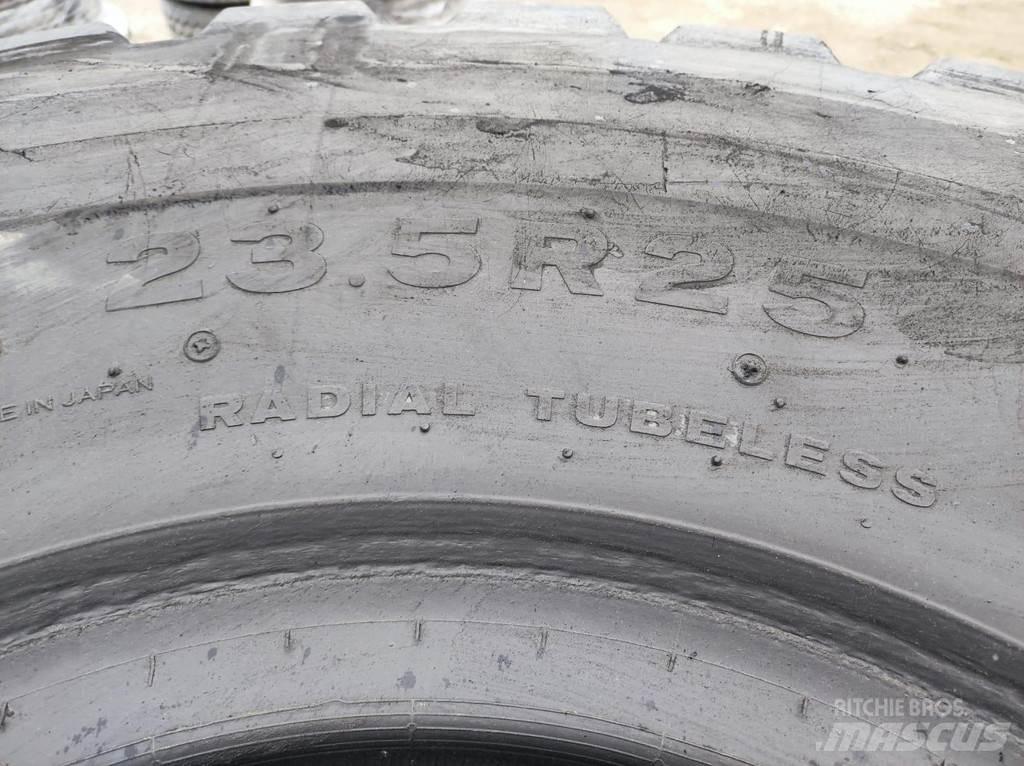  23.5 R25 tires Gumiabroncsok, kerekek és felnik